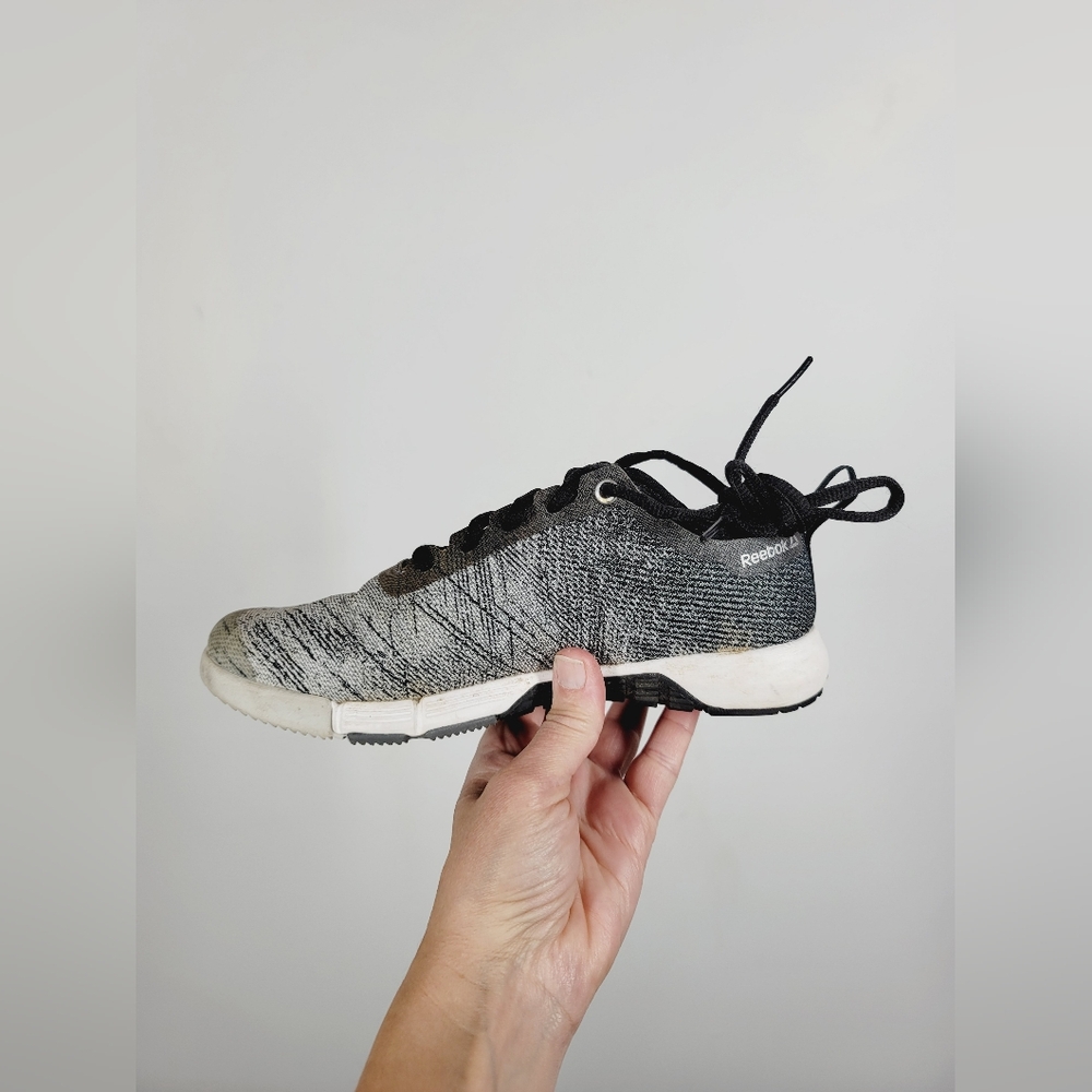 Reebok Speed Her TR Black and Gray Athletic Shoes, Size 5 - Picture 3 of 5